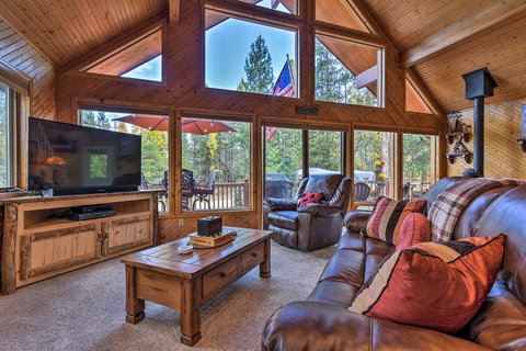 Cozy Grand Lake Home With Game Room & Fire Pit! - Bet 4u 0