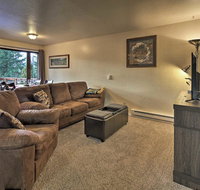 Cozy Retreat with Fire Pit - Near Mendenhall Glacier