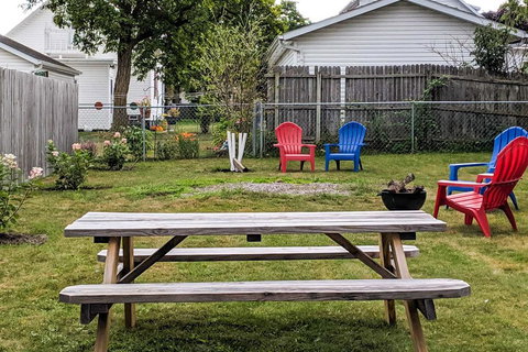 Cozy Two Rivers Home - Walk To Lake Michigan! - Bet 4u 3