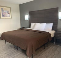 Crescent Park Motel  Suites