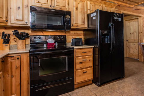 Cross Timber Lodge- 3 Bedroom & Loft And Game Tables - Best Views In Entire Area! Hot Tub And Grill - Bridge Guide 2