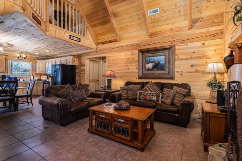 Cross Timber Lodge- 3 Bedroom & Loft And Game Tables - Best Views In Entire Area! Hot Tub And Grill - Bridge Guide 1