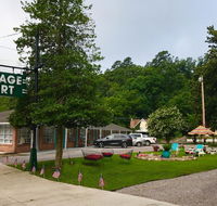 Dame Fortune's Cottage Court