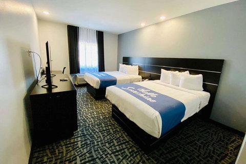 Days Inn & Suites By Wyndham Horn Lake / Graceland Area - Bet 4u 3
