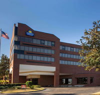 Days Inn  Suites by Wyndham Tallahassee Conf Center I-10