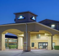 Days Inn by Wyndham Dallas Garland West
