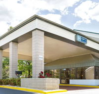 Days Inn by Wyndham Galleria-Birmingham