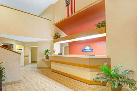 Days Inn By Wyndham Olathe Medical Center - Click Find 2