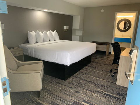 Days Inn By Wyndham Senatobia - Lawyer Find 3