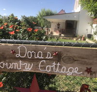 Dora's Country Cottage