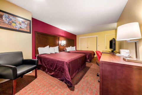 Econo Lodge - Click Find 3