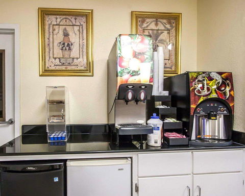 Econo Lodge - Prattville - Click Find 1