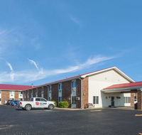 Econo Lodge Inn  Suites