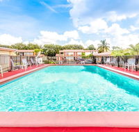 Econo Lodge Inn  Suites