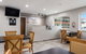 Econo Lodge Inn & Suites - thumb 2