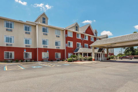 Econo Lodge Inn & Suites - Marianna - Click Find 3