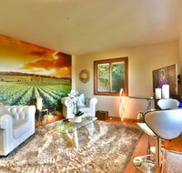 Elegant Suite with Views on 1 Acre