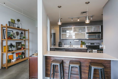 Executive Industrial Chic Condo 30 Night Min - Click Find 1