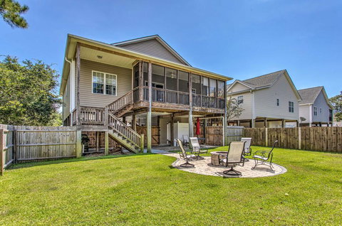Family Beach Getaway With Yard - 1 Mi To Ocean! - Click Find 0