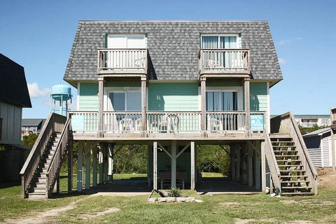Family Vacation With Great Ocean Views, 3 BR's /2 Baths! - Click Find 0