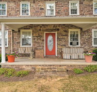 Farmhouse on River 12 Miles to Liberty Mountain