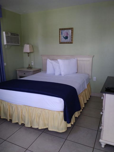 Fountain Cottages Inn - Click Find 2