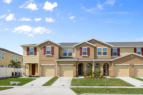 Four Bedrooms TownHome 5161 - Click Find 0