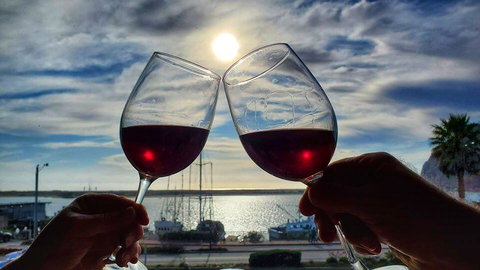 Front Street Inn And Spa - Click Find 2