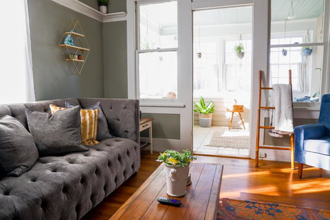 Gem In The Heart Of Magic City, Minutes Away From UAB & Five Points - Bet 4u 3