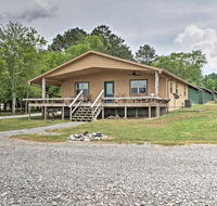Guntersville Cabin with Views - Walk to Lake