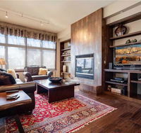 H403A by Pioneer Ridge Downtown Penthouse Amazing Views from Extensive Deck