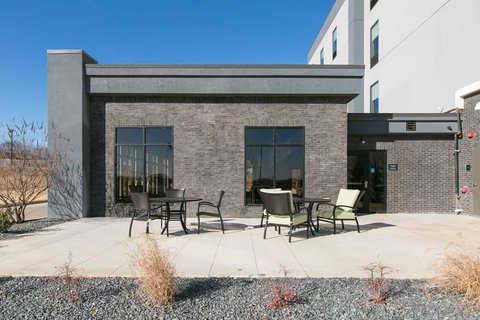 Hampton Inn & Suites Stroud - Bet 4u 3