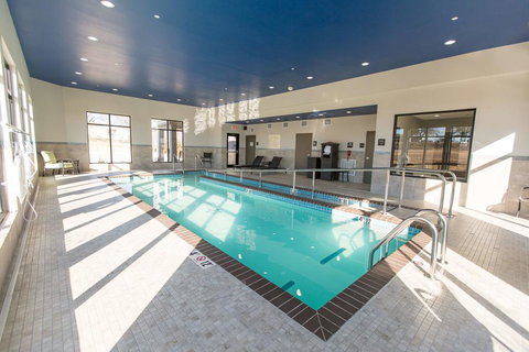 Hampton Inn & Suites Stroud - Bet 4u 1