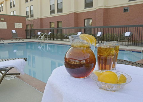 Hampton Inn & Suites Wiggins - Click Find 1