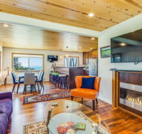 High Tor House and Cottage