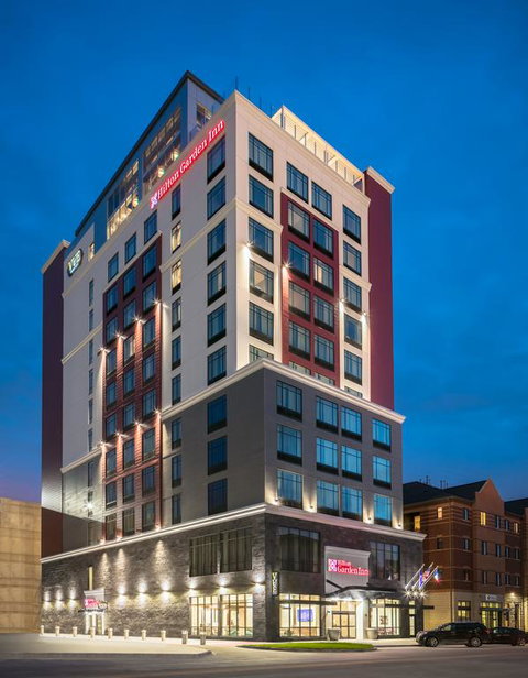 Hilton Garden Inn Iowa City Downtown University - Bridge Guide 3