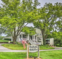 Historic 1840s Cottage - 1 Mi. to Harrisonburg