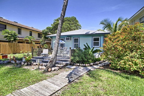 Historic Cottage 1 Mi From Lake Worth Beach Park! - Bet 4u 0