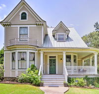 Historic Hot Springs Home- 15 Min Walk to Oaklawn