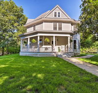 Historic Jefferson Home - Restored and Spacious