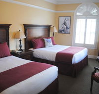 Historic Sonora Inn