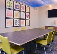 Holiday Inn Express  Suites - Olathe West