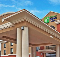 Holiday Inn Express  Suites Perry