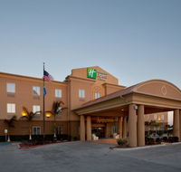 Holiday Inn Express Hotel  Suites Zapata