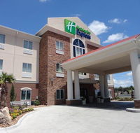 Holiday Inn Express Kenedy