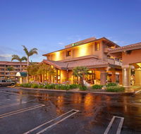 Holiday Inn Hotel  Suites Santa Maria