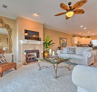 Home w/DeckPool Access 1Mi to Lake Hamilton