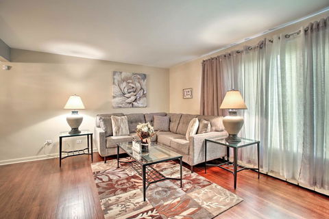 Home With Patio And Smart TVs, 30mi To Dwtn Chicago! - Bet 4u 2