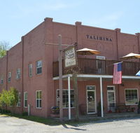 Hootie Creek Guest House