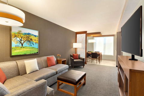Hyatt Place Vacaville - Click Find 3